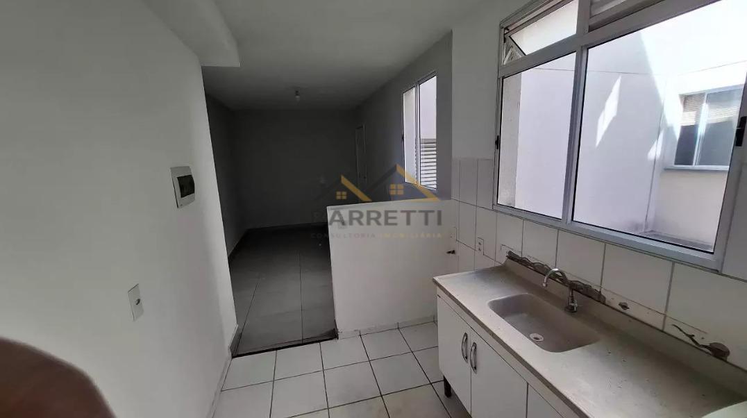 Apartamento à venda com 2 quartos, 45m² - Foto 4