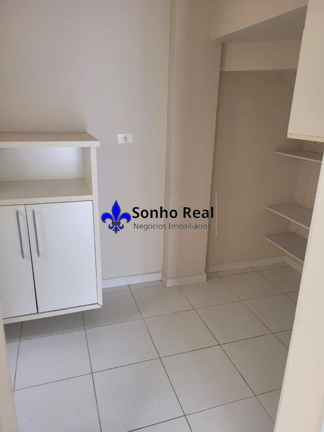 Casa de Condomínio à venda com 3 quartos, 215m² - Foto 11