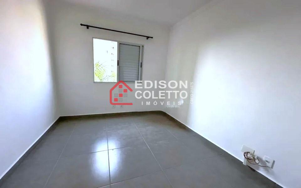 Apartamento para alugar com 2 quartos, 69m² - Foto 13