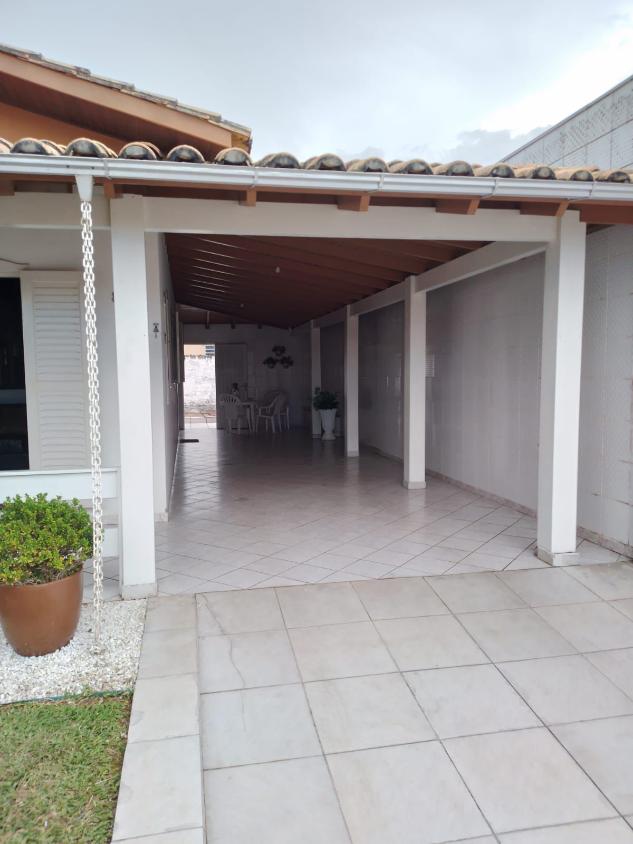 Casa à venda com 2 quartos, 120m² - Foto 3