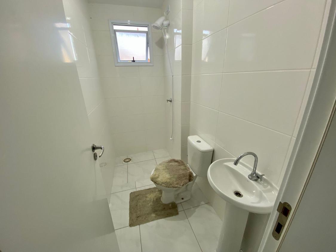 Apartamento à venda com 2 quartos, 65m² - Foto 2