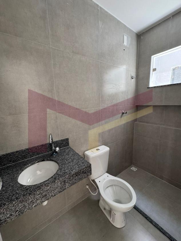 Casa à venda com 2 quartos, 67m² - Foto 12