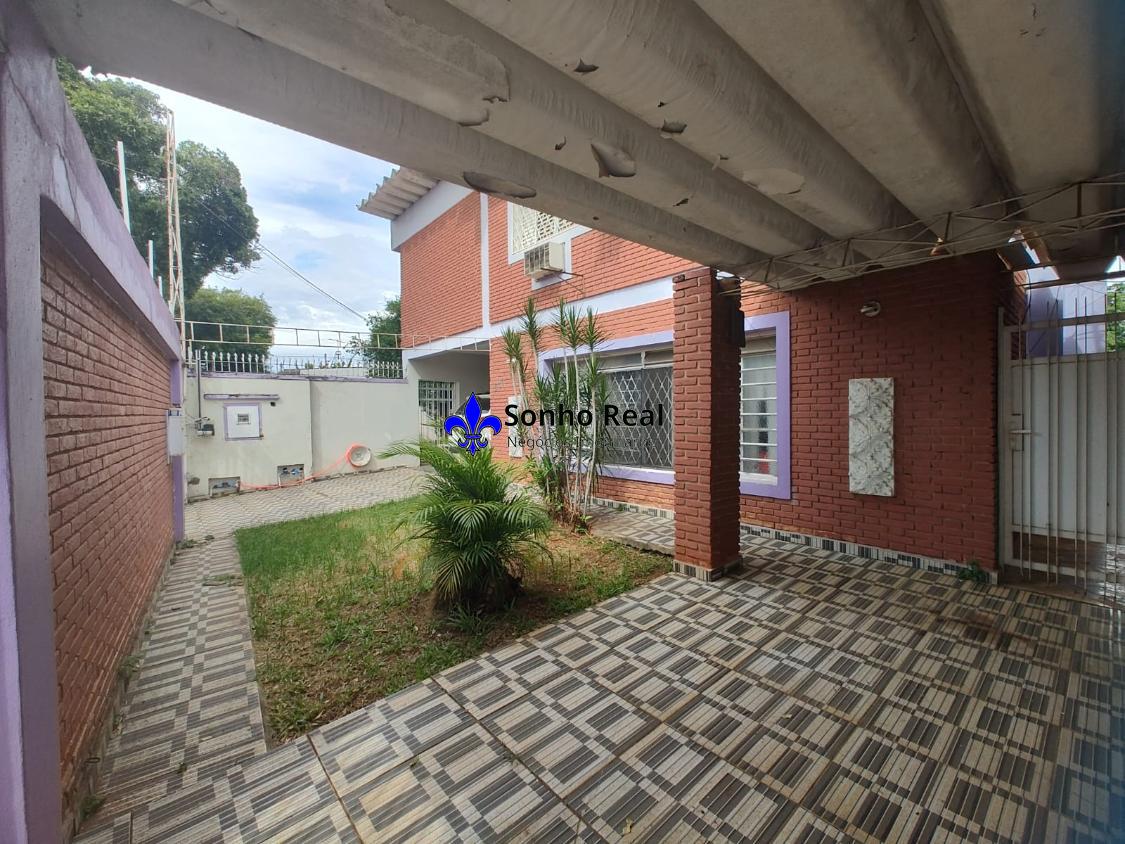 Casa à venda com 4 quartos, 400m² - Foto 2