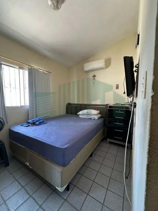 Casa à venda com 3 quartos, 71m² - Foto 14