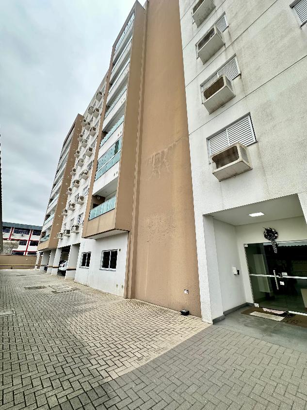 Apartamento à venda com 2 quartos, 60m² - Foto 1