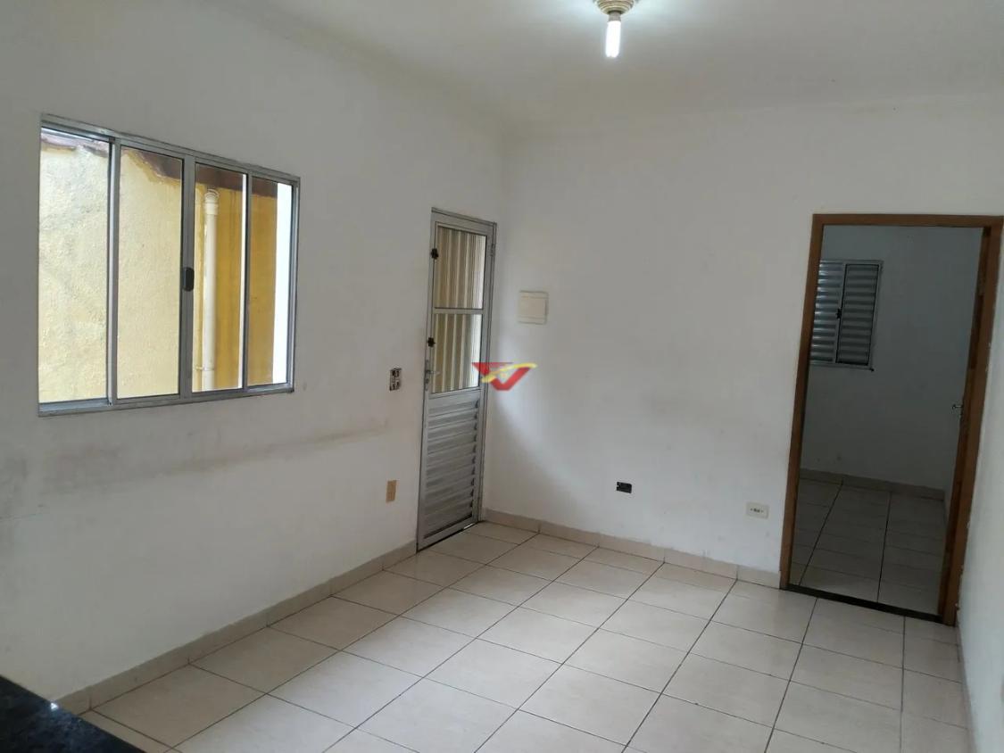 Casa à venda com 2 quartos, 130m² - Foto 11