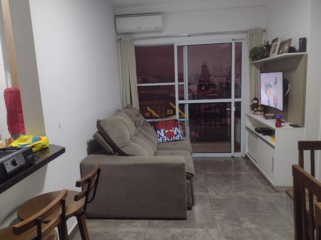 Apartamento à venda com 2 quartos, 57m² - Foto 2