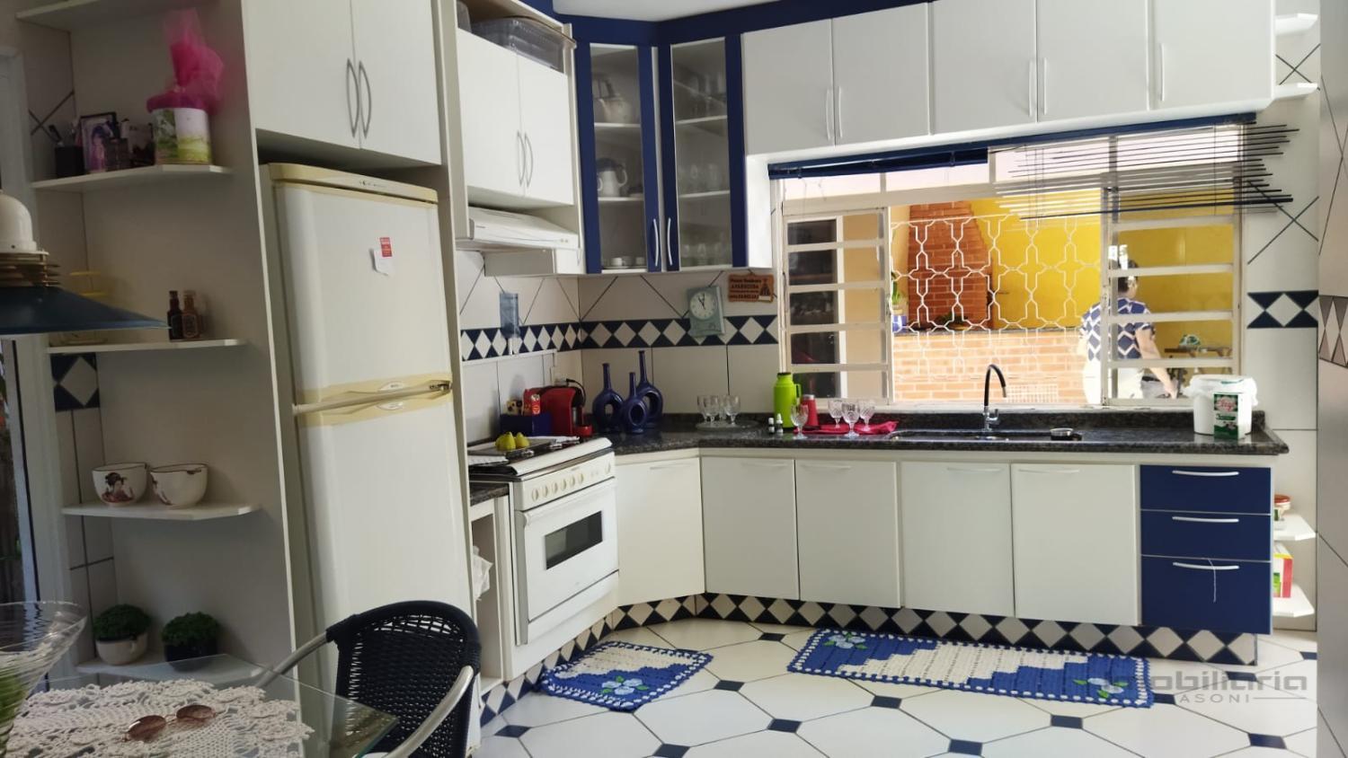 Casa à venda com 3 quartos, 145m² - Foto 9