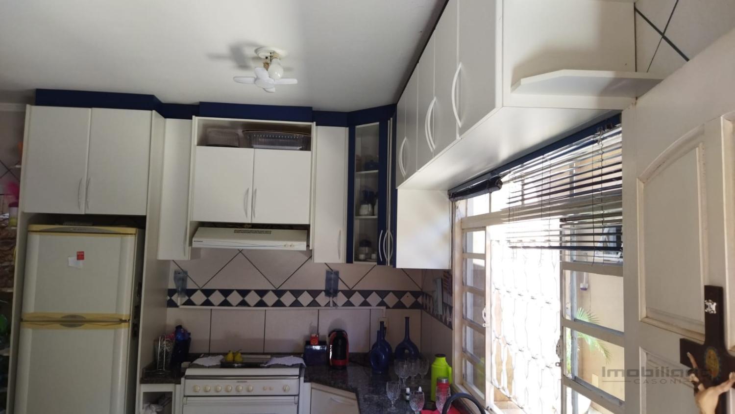 Casa à venda com 3 quartos, 145m² - Foto 11