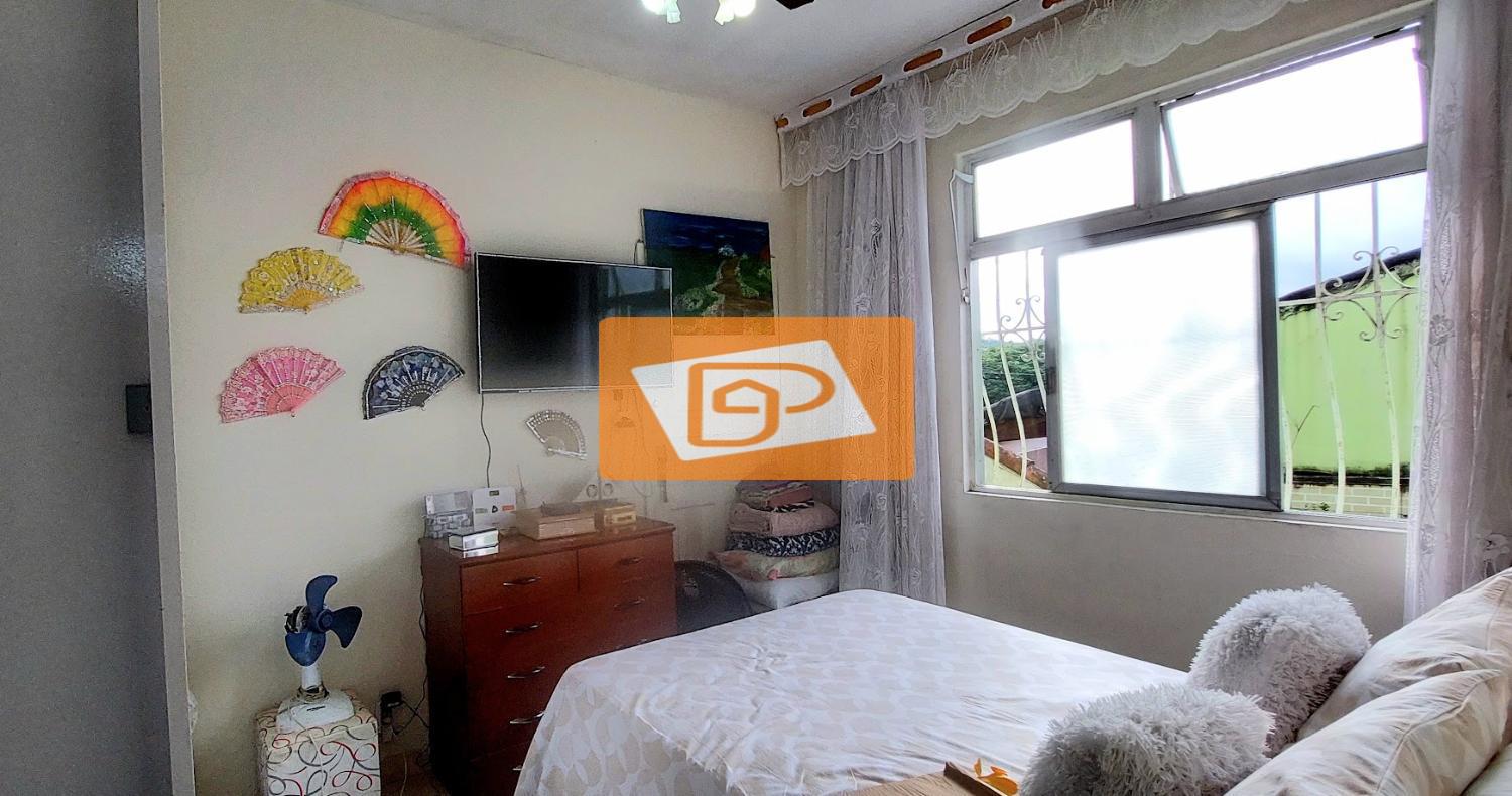 Casa à venda com 3 quartos, 100m² - Foto 13