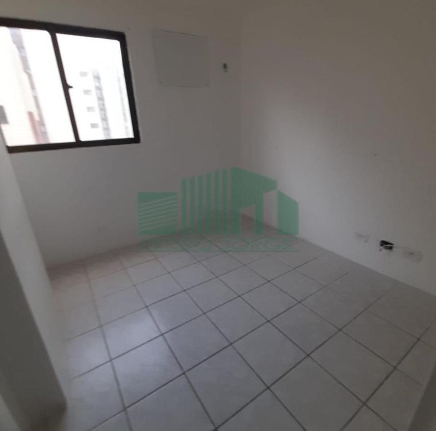 Apartamento à venda com 2 quartos, 70m² - Foto 5