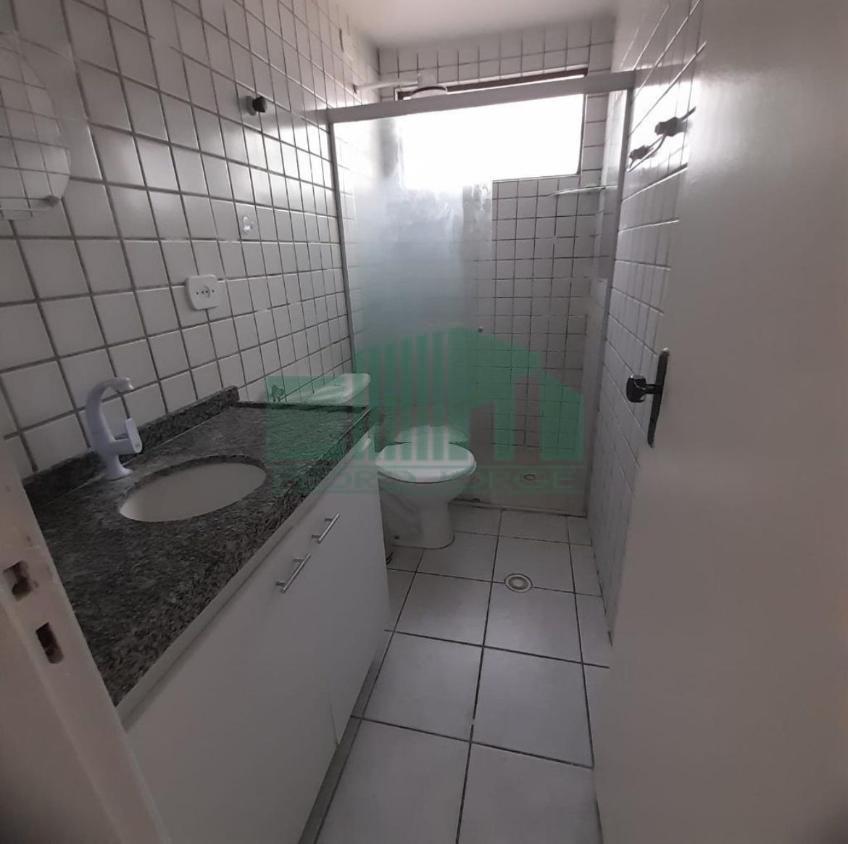 Apartamento à venda com 2 quartos, 70m² - Foto 9