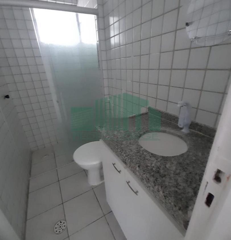 Apartamento à venda com 2 quartos, 70m² - Foto 10