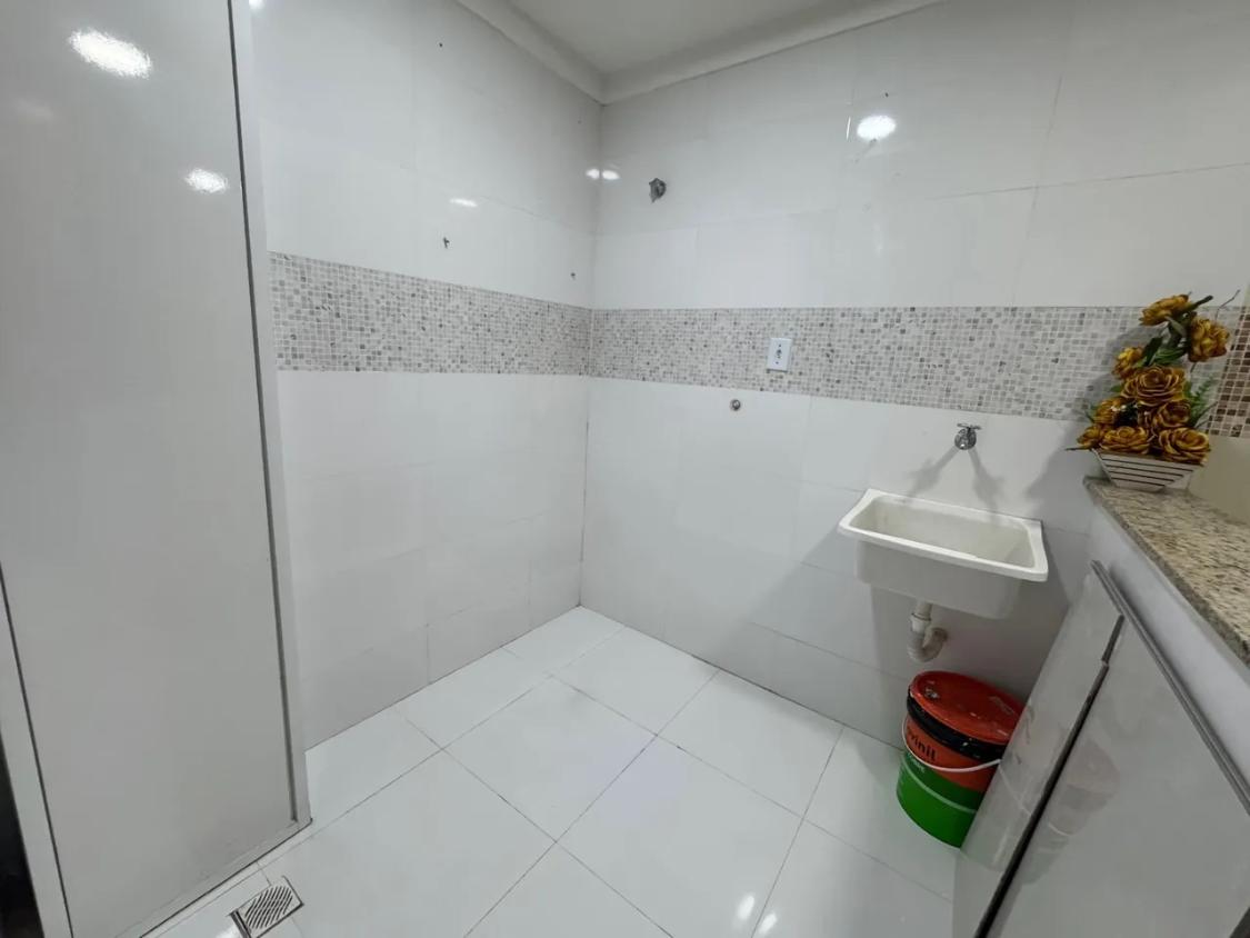 Apartamento à venda com 3 quartos, 130m² - Foto 12