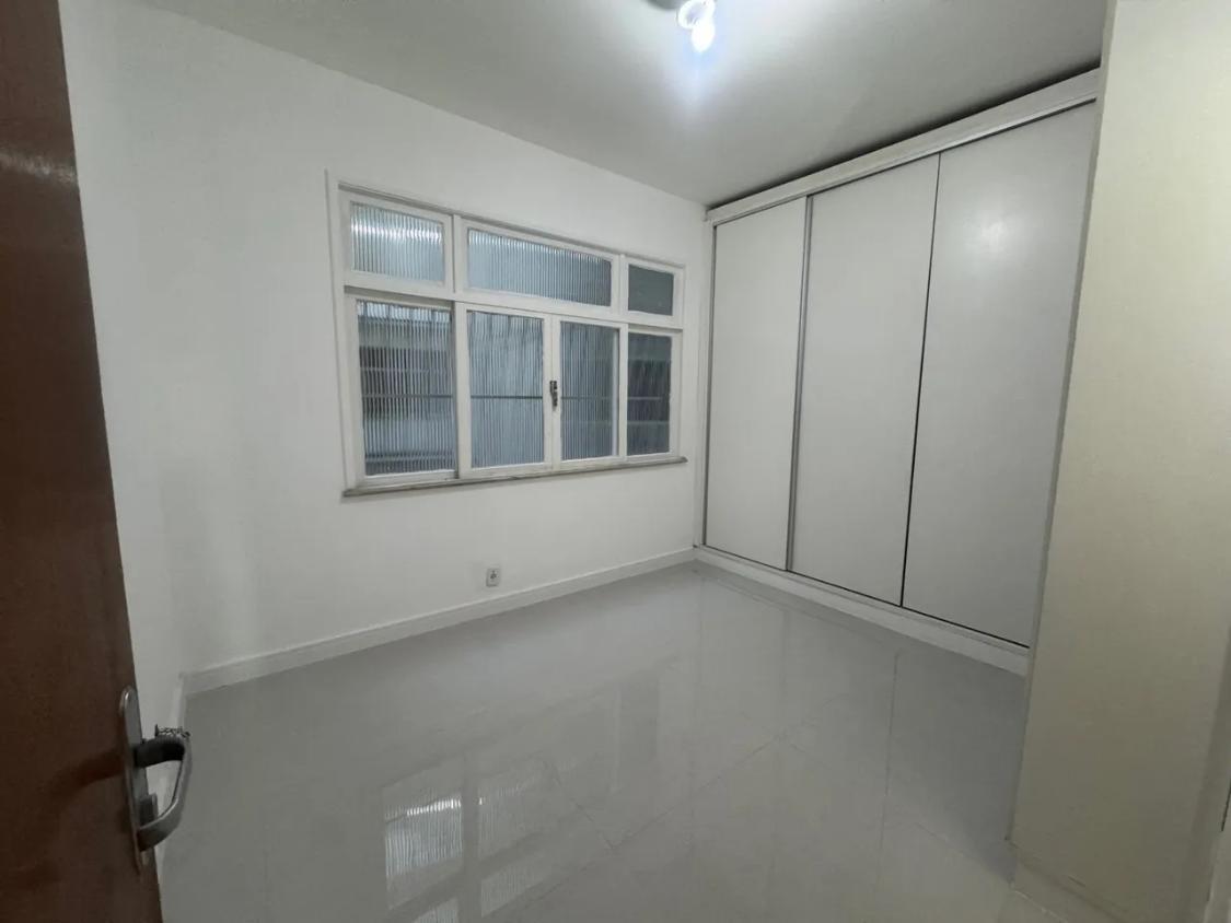 Apartamento à venda com 3 quartos, 130m² - Foto 5