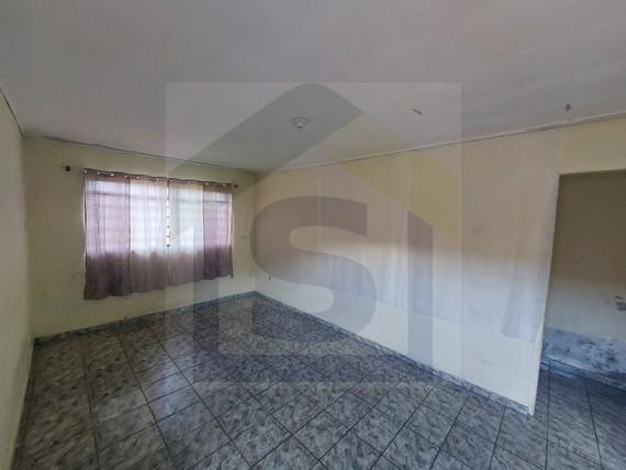 Casa à venda com 2 quartos, 250m² - Foto 4