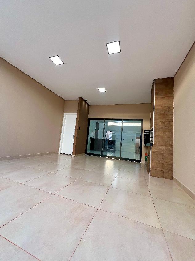 Casa à venda com 2 quartos, 100m² - Foto 2