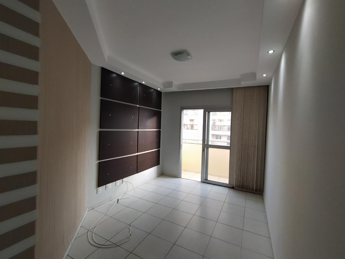 Apartamento à venda com 3 quartos, 87m² - Foto 4