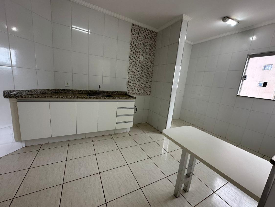 Apartamento à venda com 3 quartos, 93m² - Foto 4