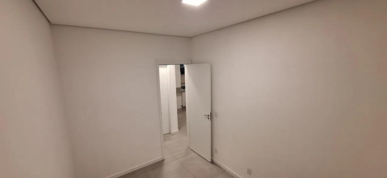 Apartamento à venda com 3 quartos, 122m² - Foto 2