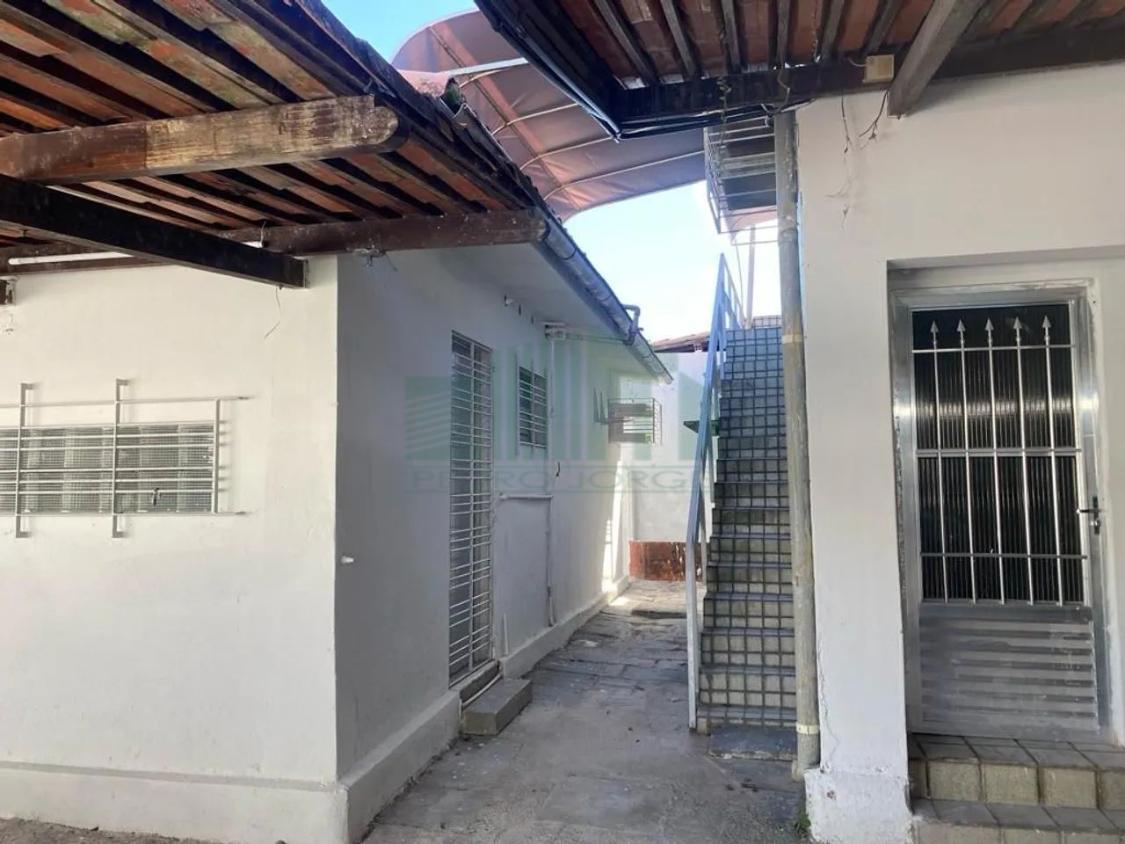 Casa à venda com 7 quartos, 302m² - Foto 11