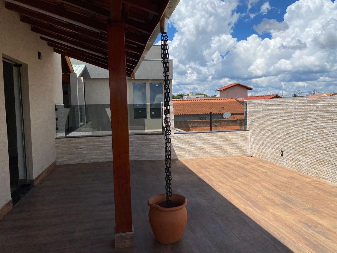 Casa à venda com 3 quartos, 209m² - Foto 10