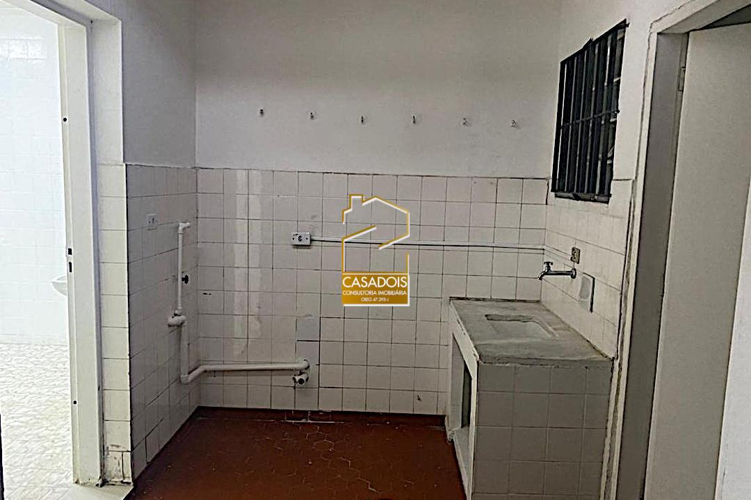 Casa à venda com 5 quartos, 250m² - Foto 30