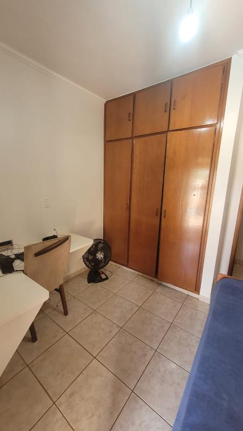 Casa à venda com 3 quartos, 248m² - Foto 11