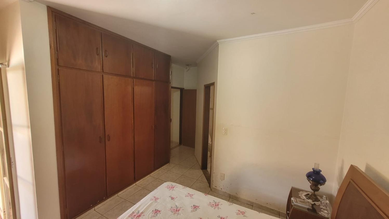 Casa à venda com 3 quartos, 248m² - Foto 12