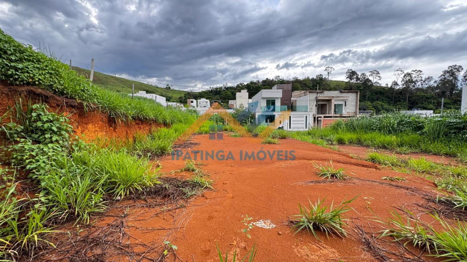 Lote de 240m² no Bairro Cidade Verde!