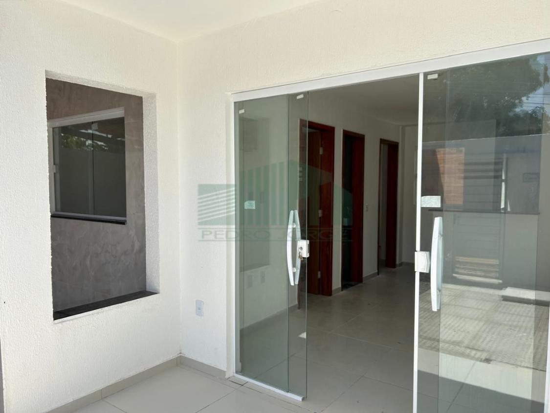 Casa à venda com 2 quartos, 45m² - Foto 4