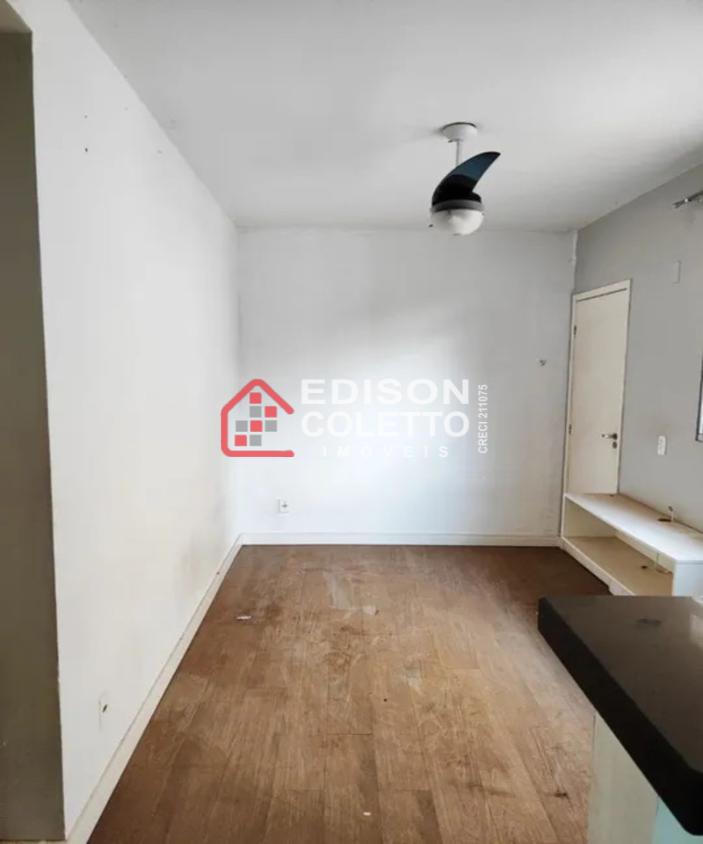 Apartamento à venda com 2 quartos, 47m² - Foto 2