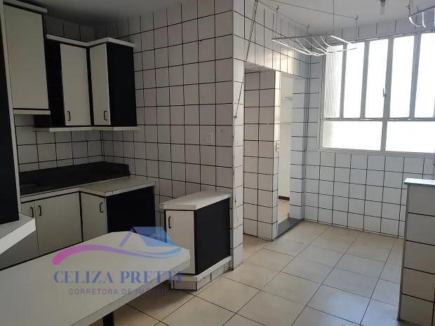 Apartamento à venda com 3 quartos, 110m² - Foto 15