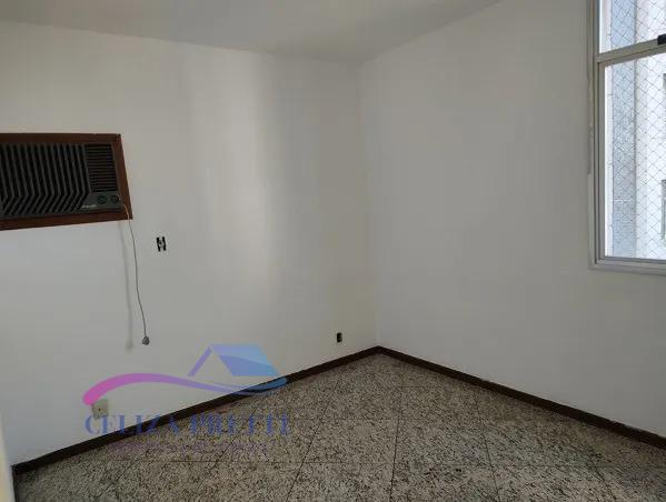 Apartamento à venda com 3 quartos, 110m² - Foto 2