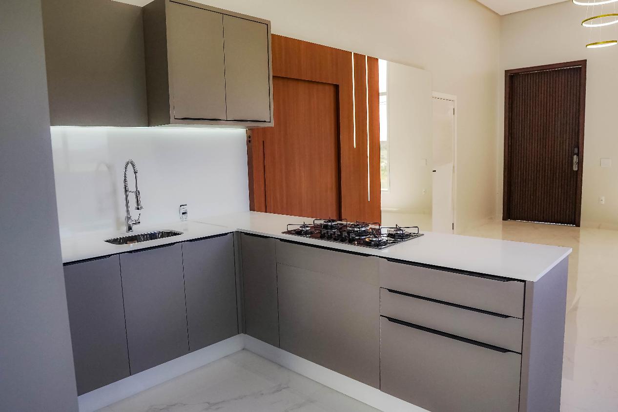 Casa à venda com 3 quartos, 200m² - Foto 14