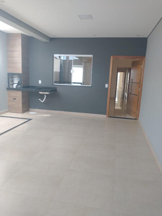 Casa à venda com 3 quartos, 110m² - Foto 1