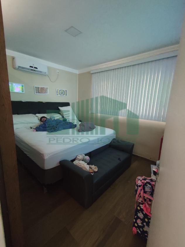 Casa, 4 quartos, 250 m² - Foto 9