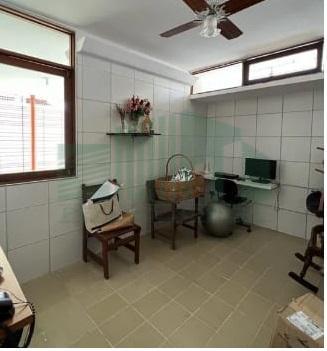 Casa à venda com 5 quartos, 250m² - Foto 15