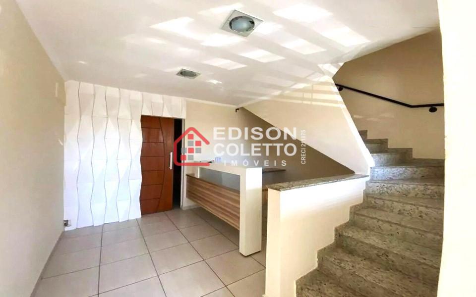 Prédio Inteiro para alugar com 3 quartos, 98m² - Foto 1