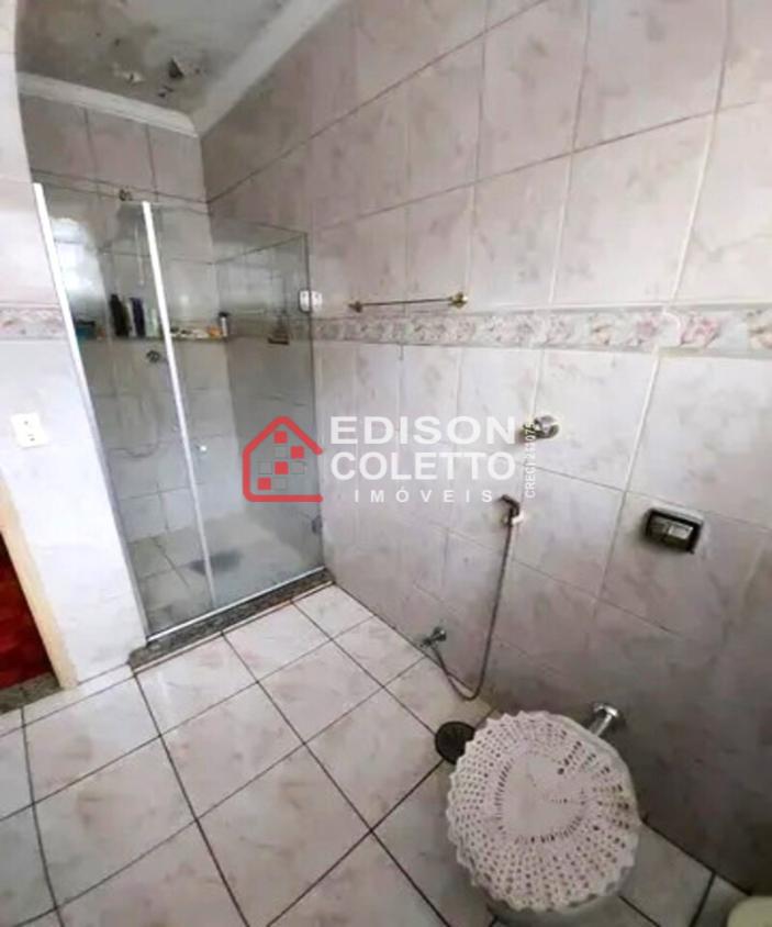 Casa à venda com 3 quartos, 141m² - Foto 7