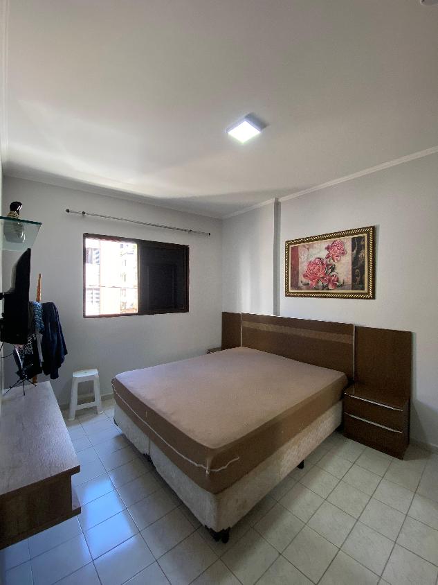 Apartamento à venda com 1 quarto, 45m² - Foto 11