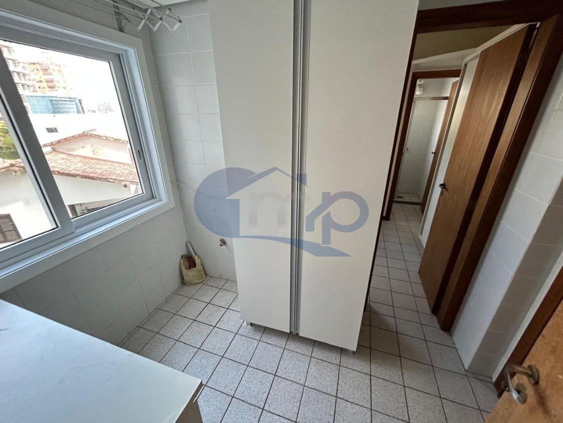 Apartamento à venda com 3 quartos, 167m² - Foto 8