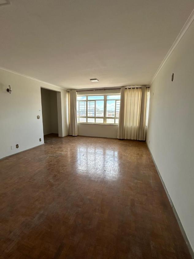 Apartamento à venda com 3 quartos, 156m² - Foto 1