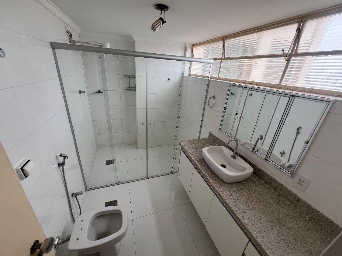 Apartamento à venda com 3 quartos, 156m² - Foto 7