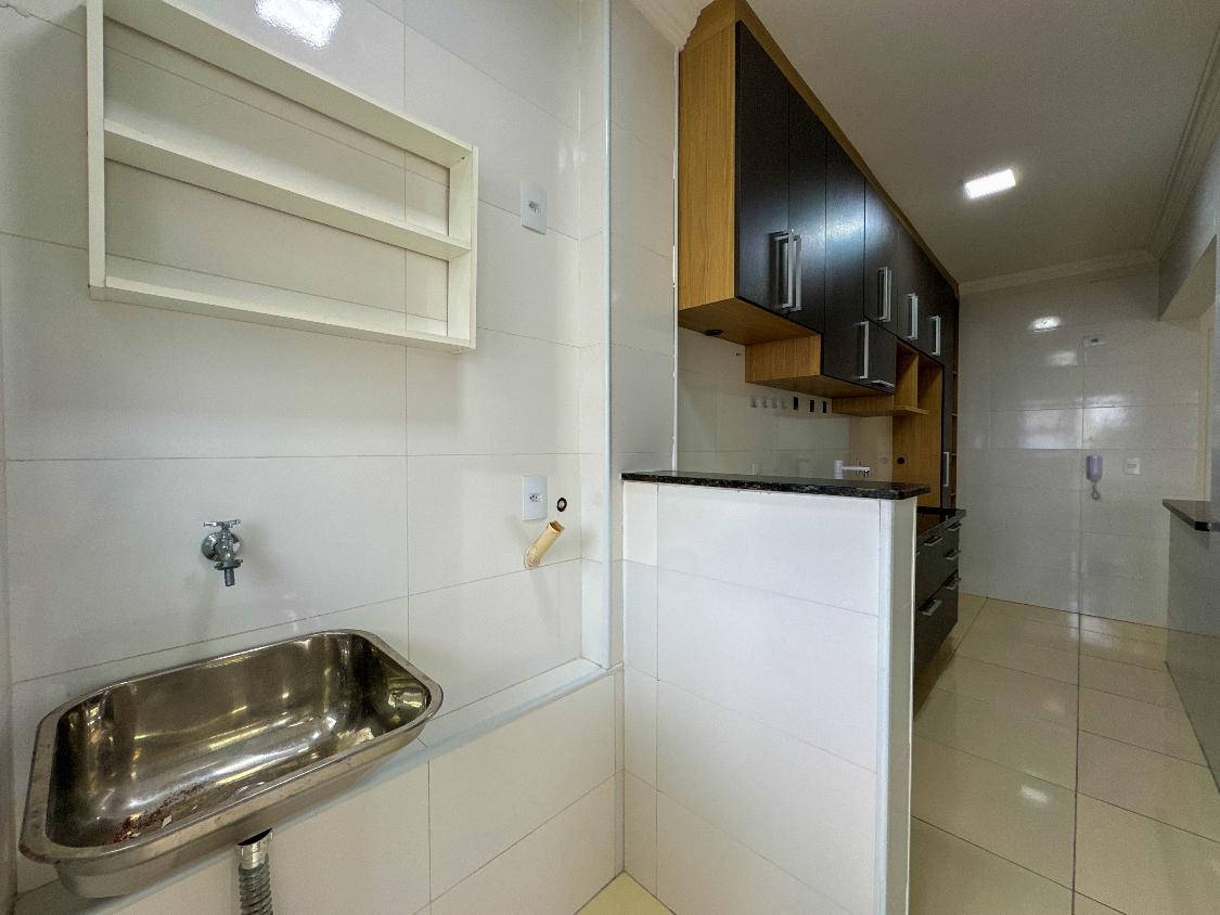 Apartamento à venda com 2 quartos, 67m² - Foto 13