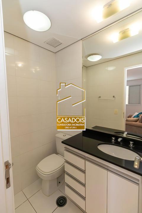 Apartamento para alugar com 2 quartos, 71m² - Foto 17