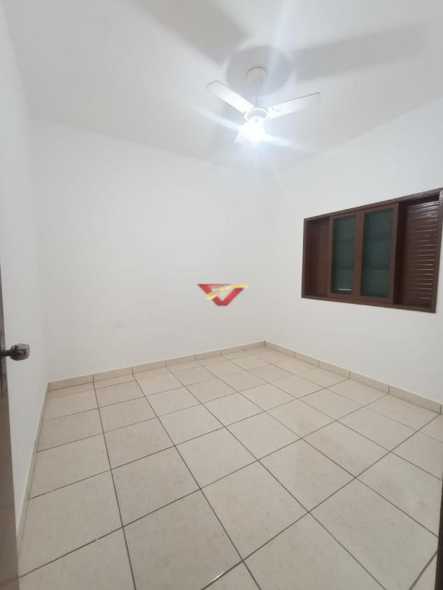 Casa à venda com 2 quartos, 68m² - Foto 10