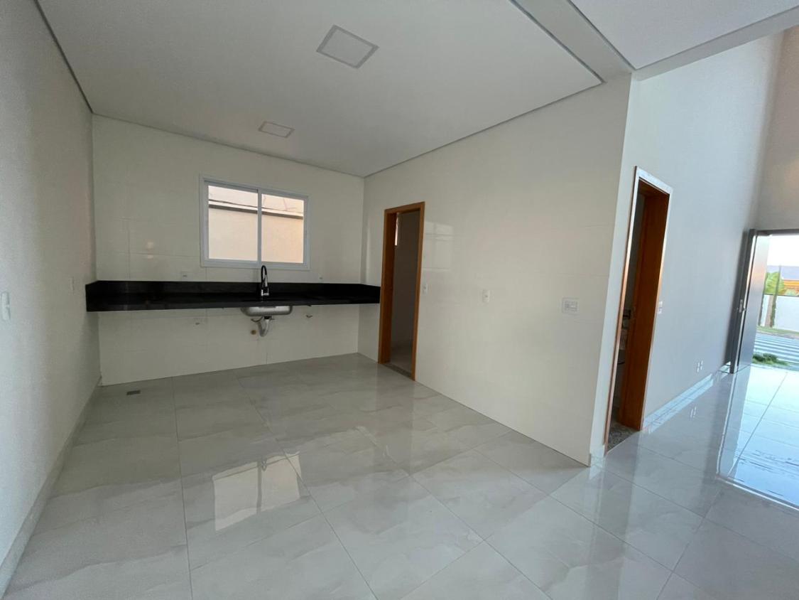 Casa de Condomínio à venda com 3 quartos, 250m² - Foto 5