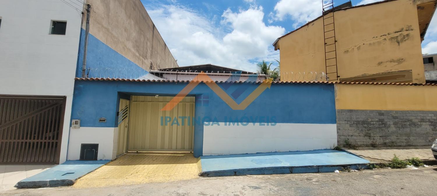 Casa de 3 Quartos e 3 Vagas de Garagem no Bairro Cidade Nova