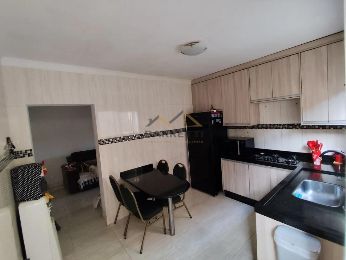 Sobrado à venda com 5 quartos, 200m² - Foto 4